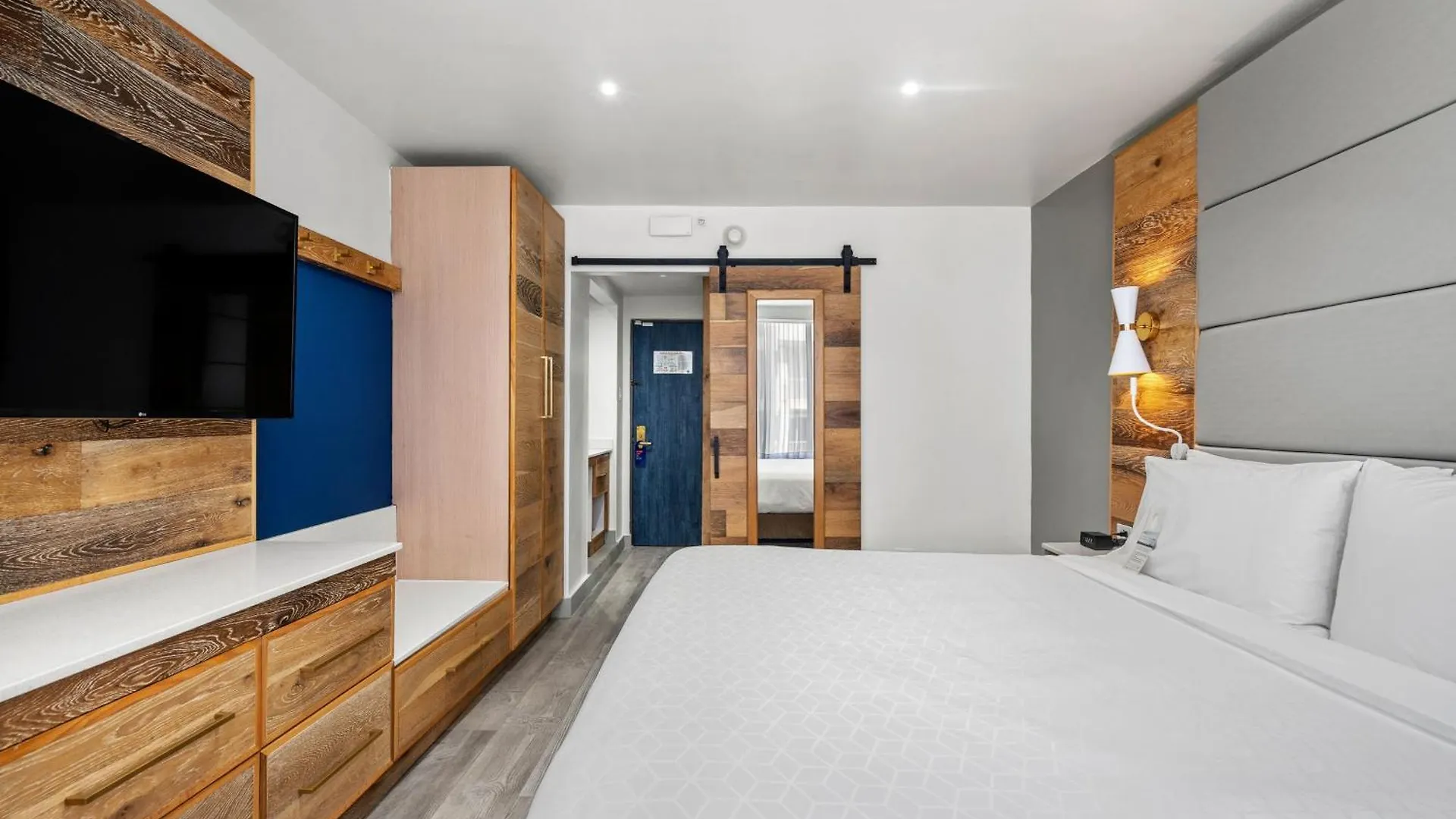Resort Holiday Inn Express San Juan Condado By Ihg