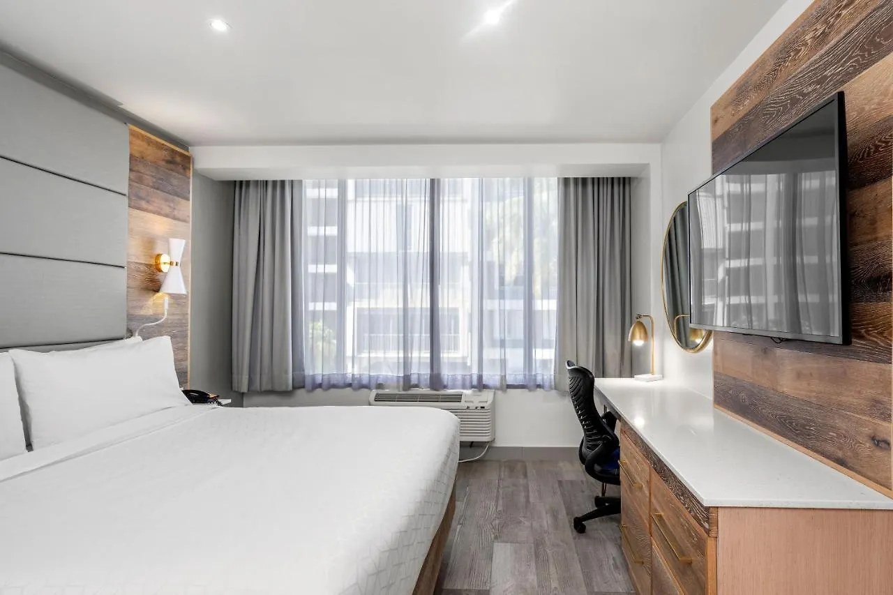 Resort Holiday Inn Express San Juan Condado By Ihg