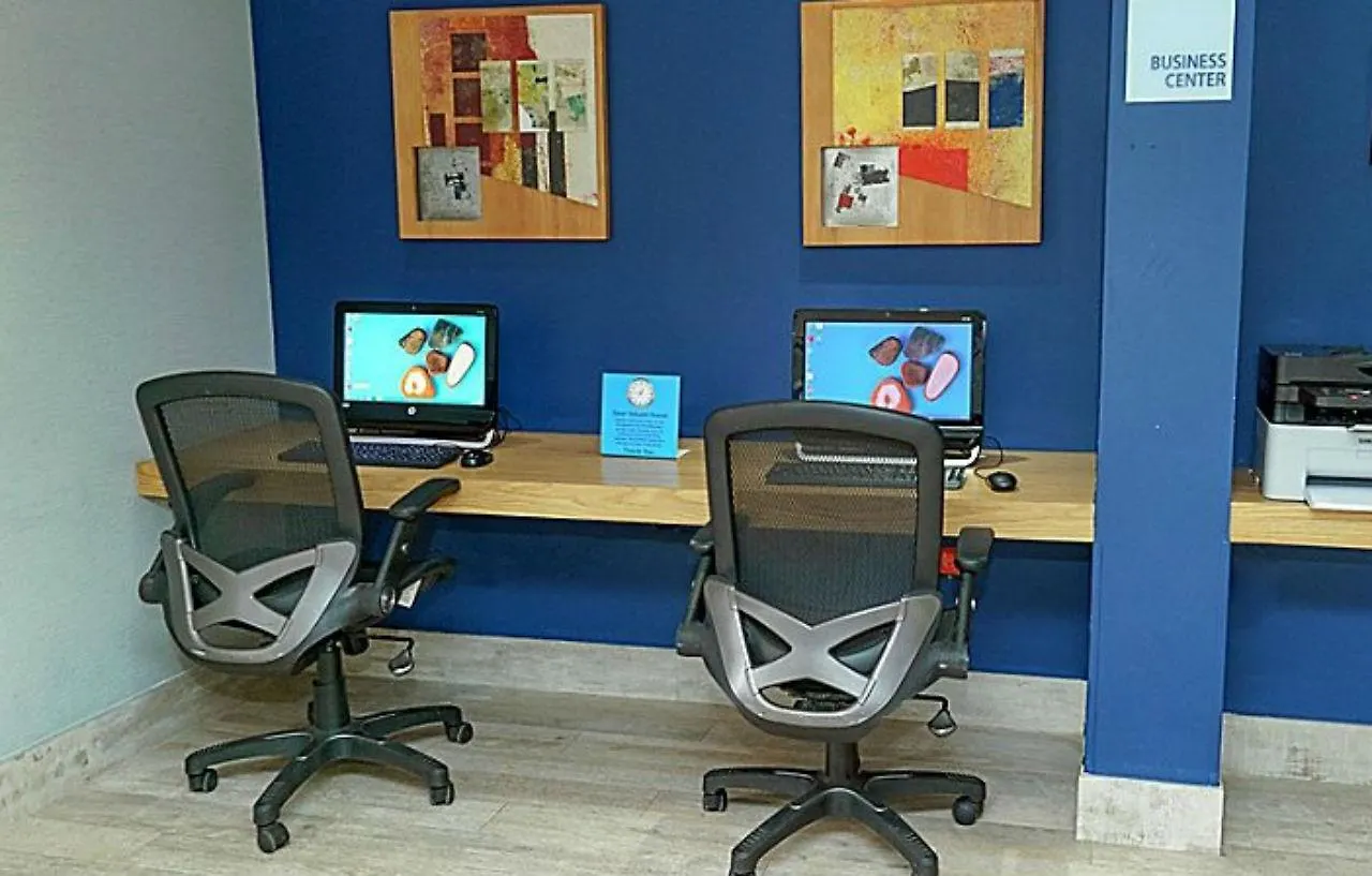 Holiday Inn Express San Juan Condado By Ihg Resort